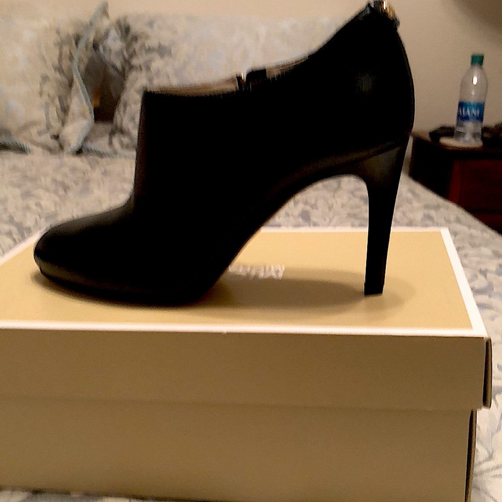 Michael Kors black leather booties